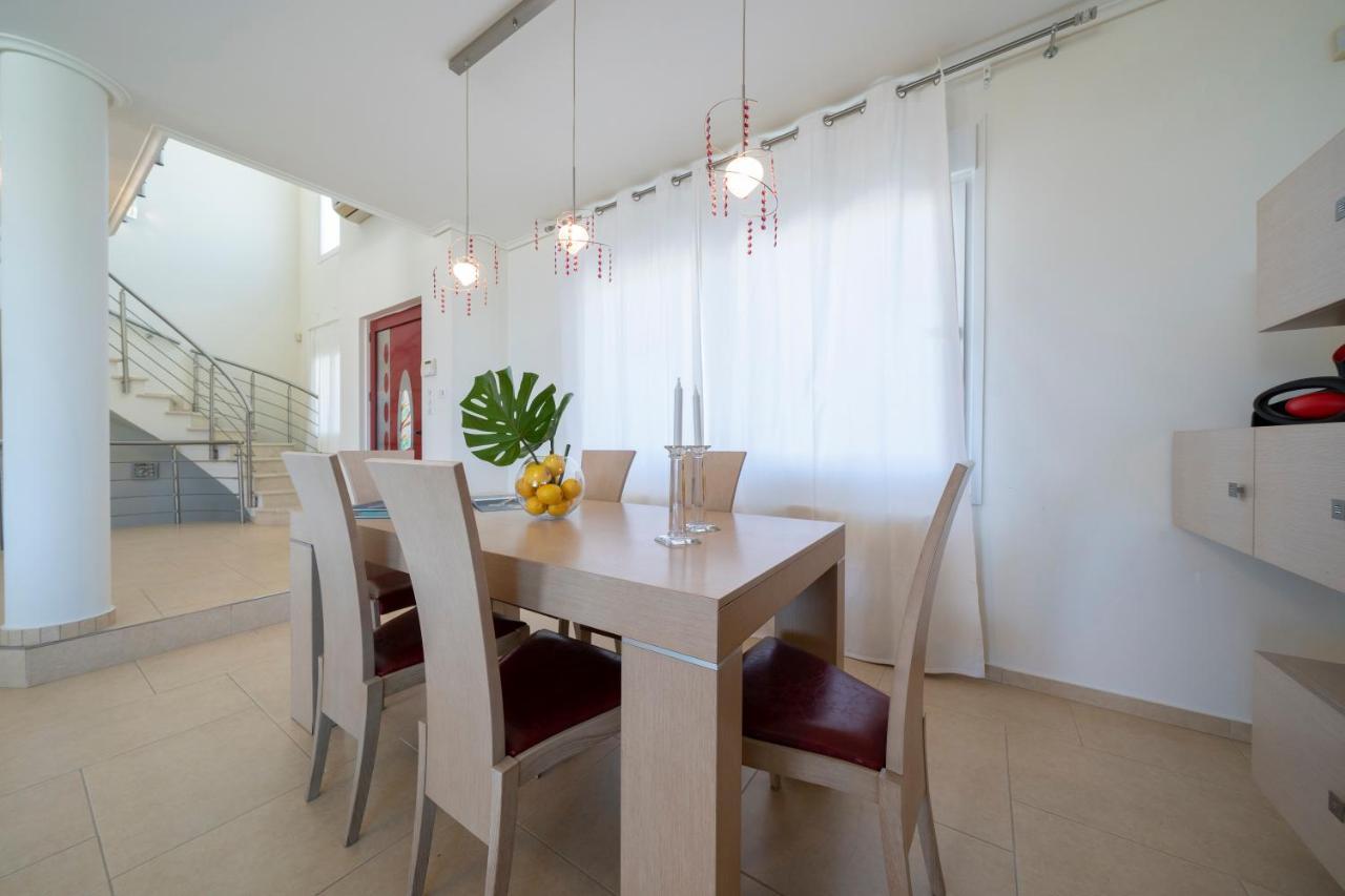 Villa Luminous Nea Iraklitsa Kültér fotó
